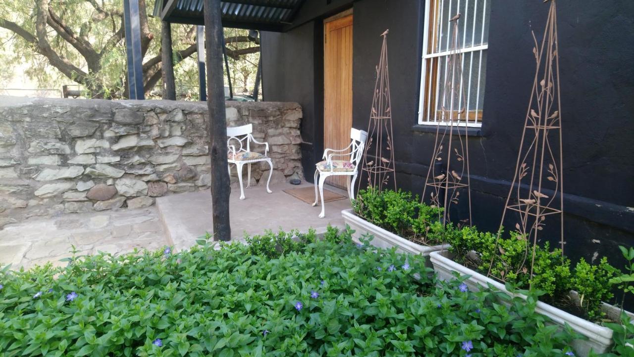 Black Cottage Smithfield Exterior foto